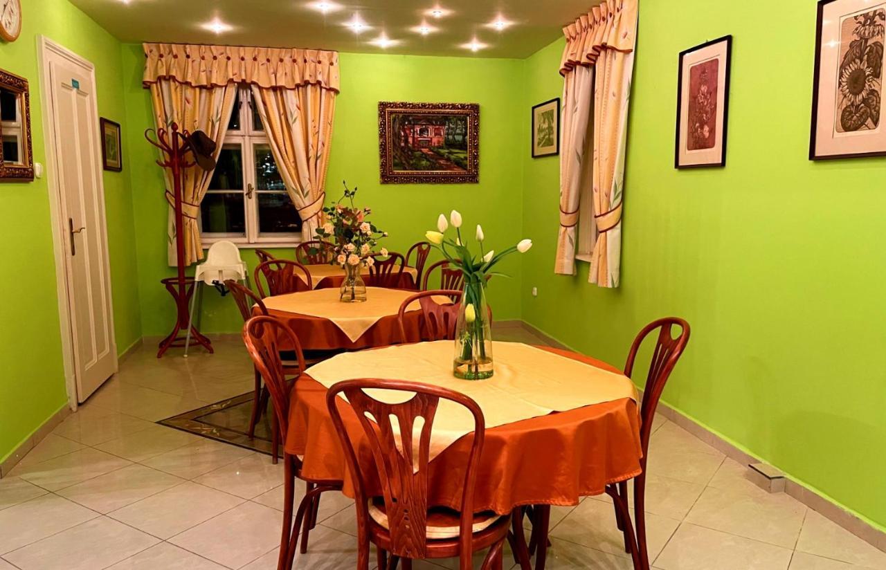 Party Villa Holiday Rent Balatonföldvár Dış mekan fotoğraf